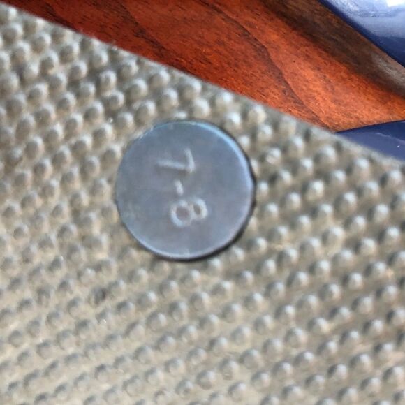 Kate Spade navy blue flip flops size 7/8 - Picture 8 of 9